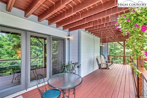 Exterior - 314 Heather St, Boone, NC 28607 photo 3 of 9