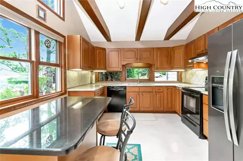 Kitchen - 314 Heather St, Boone, NC 28607 photo 2 of 8