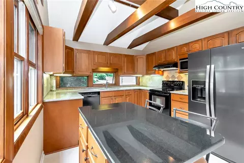 Kitchen - 314 Heather St, Boone, NC 28607 photo 3 of 8