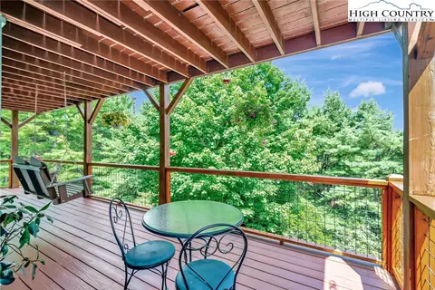 Exterior - 314 Heather St, Boone, NC 28607 photo 5 of 9