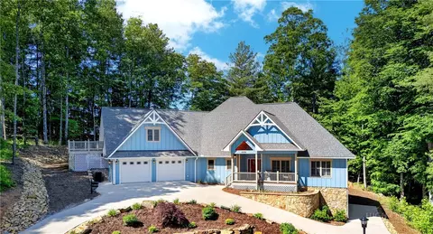 225 Henrys Glen Dr, Morganton, NC 28655