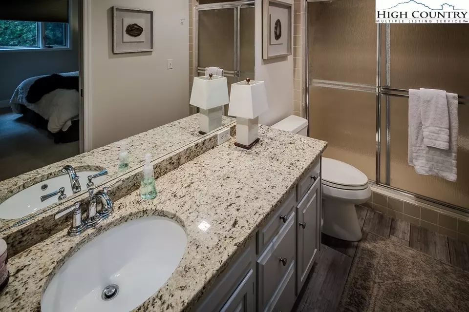Bath - 211 Grouse Moor Dr #211, Linville, NC 28646 photo 1 of 3
