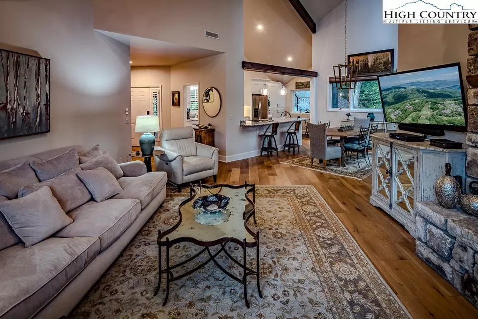 Living - 211 Grouse Moor Dr #211, Linville, NC 28646 photo 2 of 2