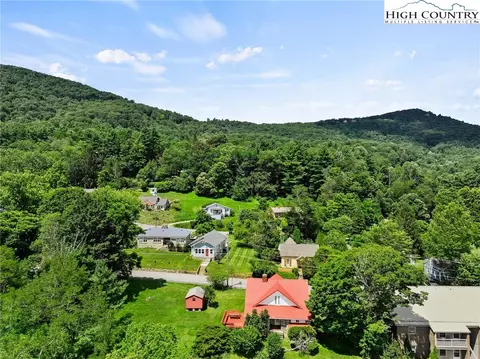 245 Green St, Boone, NC 28607 photo 3