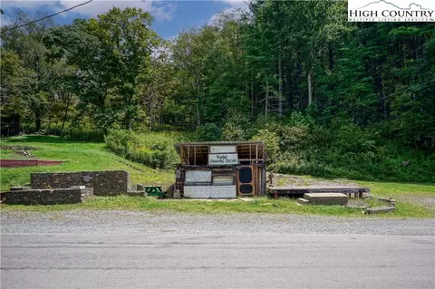 3866 Railroad Grade Rd, Todd, NC 28684
