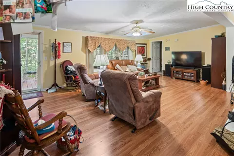 1169 Old Hampton Rd, Boone, NC 28607 photo 4