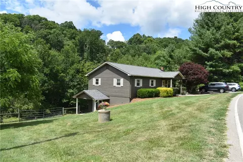 4240 Walnut Branch Church Rd, Sparta, NC 28675