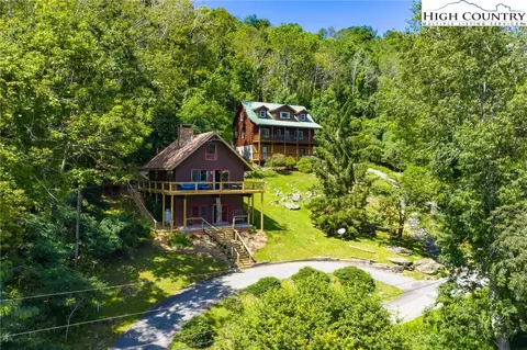 Exterior - 166 Knob Hill Ln, Seven Devils, NC 28604 photo 2 of 16