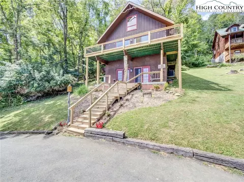 Exterior - 166 Knob Hill Ln, Seven Devils, NC 28604 photo 3 of 16