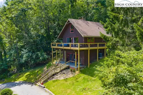 166 Knob Hill Ln, Seven Devils, NC 28604