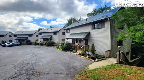 148 Hanging Rock Villas Rd #112, Seven Devils, NC 28604