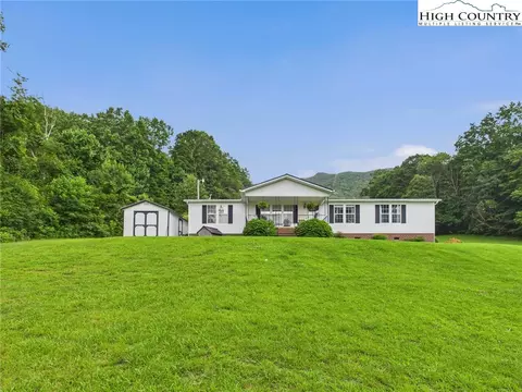 429 Harley Perry Rd, Zionville, NC 28698