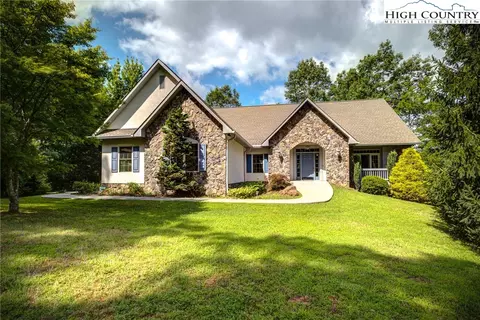 484 Liberty Landing Dr, Fleetwood, NC 28626
