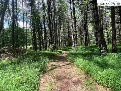 lot8 Rivers Edge Dr, Boone, NC 28607