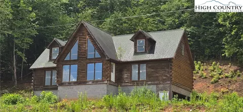 6490 Globe Rd, Lenoir, NC 28645