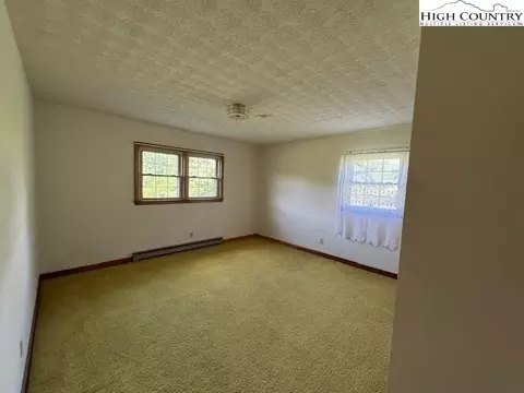 Bedroom - 427 J E Gentry Rd, Crumpler, NC 28640 photo 3 of 6