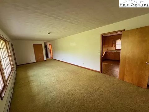 Living - 427 J E Gentry Rd, Crumpler, NC 28640 photo 4 of 5