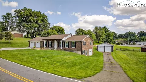 236 Memorial Park Dr, Sparta, NC 28675