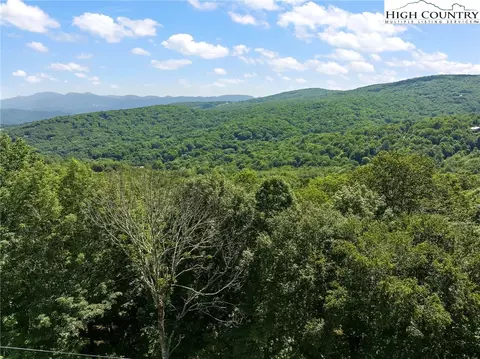 106 Northridge Ln, Beech Mountain, NC 28604 photo 5