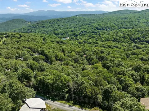 106 Northridge Ln, Beech Mountain, NC 28604 photo 9
