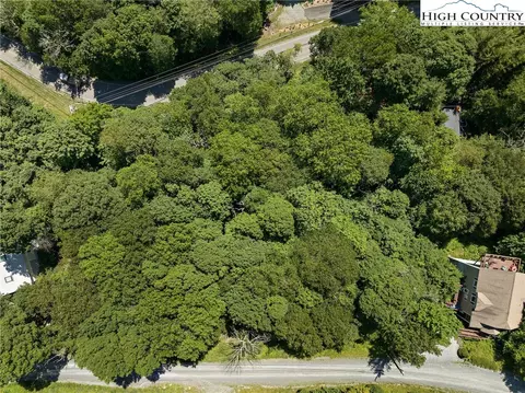 104 Northridge Ln, Beech Mountain, NC 28604 photo 13
