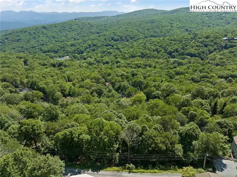104 Northridge Ln, Beech Mountain, NC 28604 photo 7