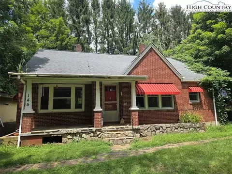 145 Robin Lane Ln, West Jefferson, NC 28694