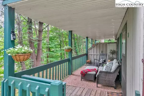 233 S Slope Rd #H-2, Banner Elk, NC 28604