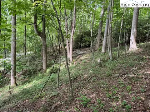 tbd Boulder Gardens Rd, Banner Elk, NC 28604
