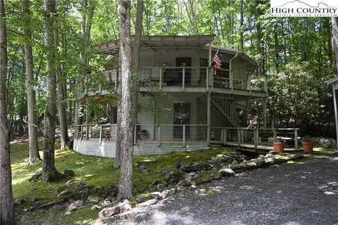 112 Poplar Rd, Beech Mountain, NC 28604