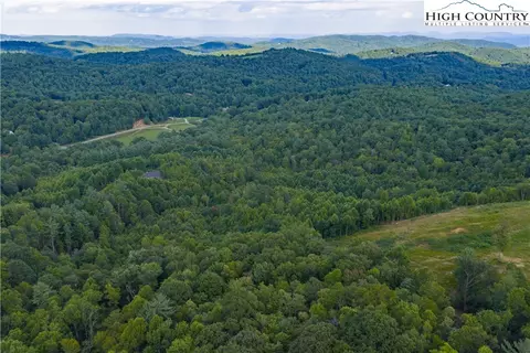 48 Wildcat Wilderness Pkwy, Deep Gap, NC 28618 photo 23