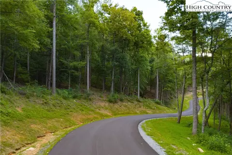48 Wildcat Wilderness Pkwy, Deep Gap, NC 28618 photo 17