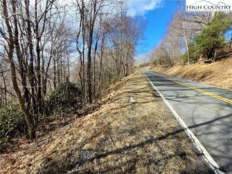 904 Pinnacle Ridge Rd, Beech Mountain, NC 28604 photo 5