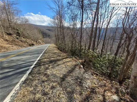 904 Pinnacle Ridge Rd, Beech Mountain, NC 28604 photo 6