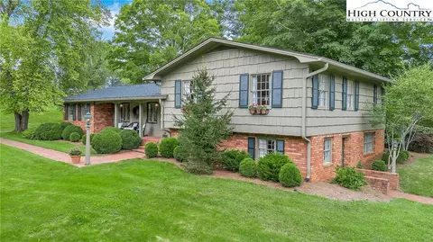 306 Frank Edwards Rd, West Jefferson, NC 28694