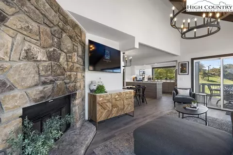 Living - 105 Beechtop Rd, Beech Mountain, NC 28604 photo 7 of 8