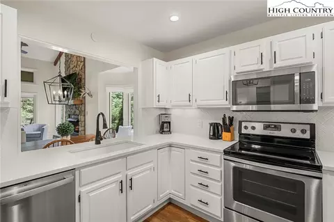 Kitchen - 323 Near Sawrey #2, Boone, NC 28607 photo 3 of 5