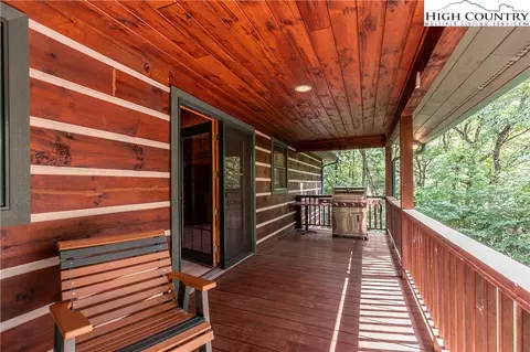 Exterior - 2977 N Pine Run Rd, Boone, NC 28607 photo 7 of 9