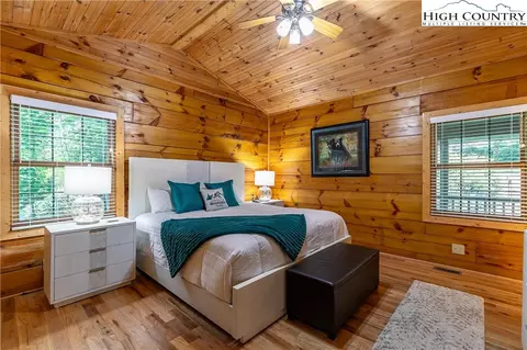 Bedroom - 2977 N Pine Run Rd, Boone, NC 28607 photo 1 of 6