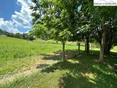 Other - 32 Stoneacres Ln, Independence, VA 24348 photo 3 of 9