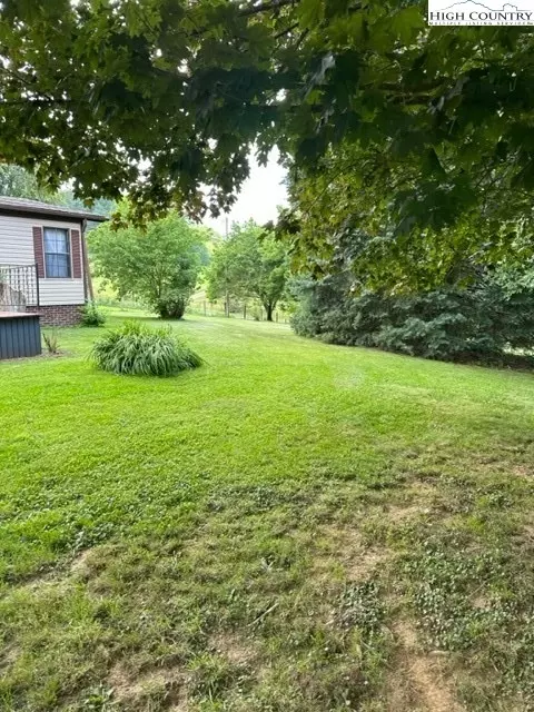 Exterior - 32 Stoneacres Ln, Independence, VA 24348 photo 4 of 9