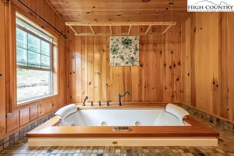 Bath - 285 Roaring Fork Rd, Todd, NC 28684 photo 3 of 4