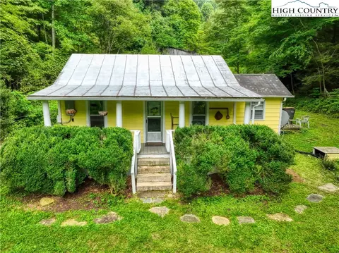 13296 Nc Highway 194, Lansing, NC 28643