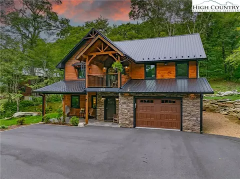 Exterior - 196 Cloud Spring Dr, Sugar Mountain, NC 28604 photo 12 of 12