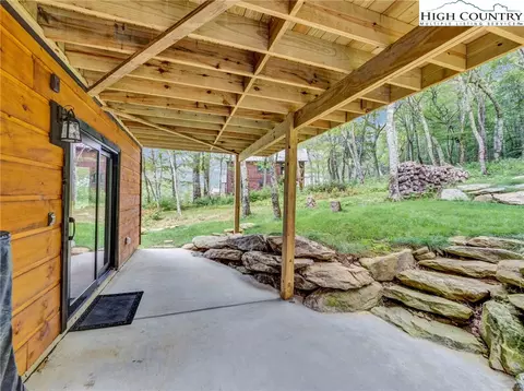 Exterior - 196 Cloud Spring Dr, Sugar Mountain, NC 28604 photo 8 of 12