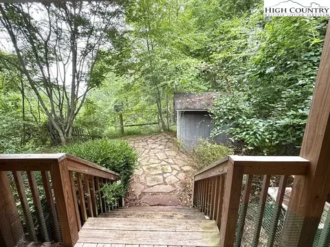 1269 Howell Rd, Lansing, NC 28643 photo 24