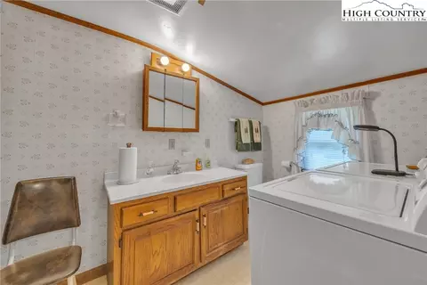 809 Roaring Fork Rd, Creston, NC 28615 photo 23