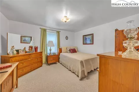 809 Roaring Fork Rd, Creston, NC 28615 photo 17