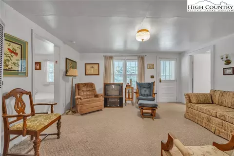 809 Roaring Fork Rd, Creston, NC 28615 photo 7