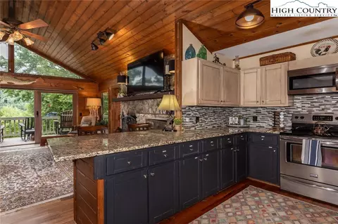 239 Elk Ridge Rd, Deep Gap, NC 28618 photo 17